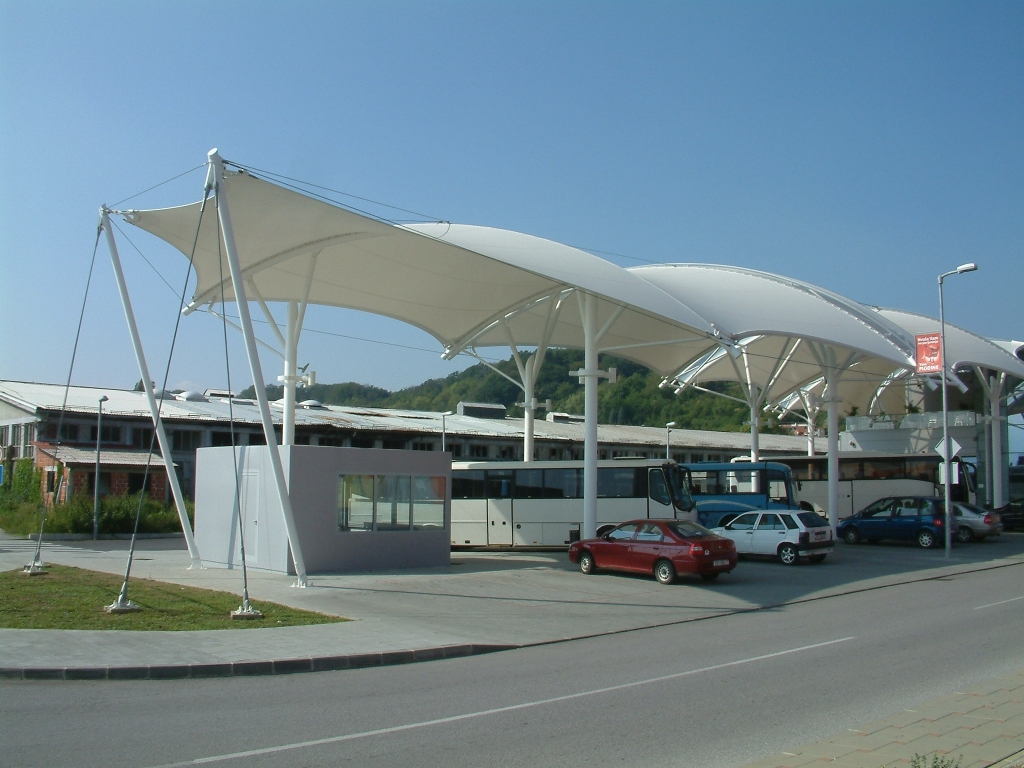 Bus-Bahnhof Zabok 01